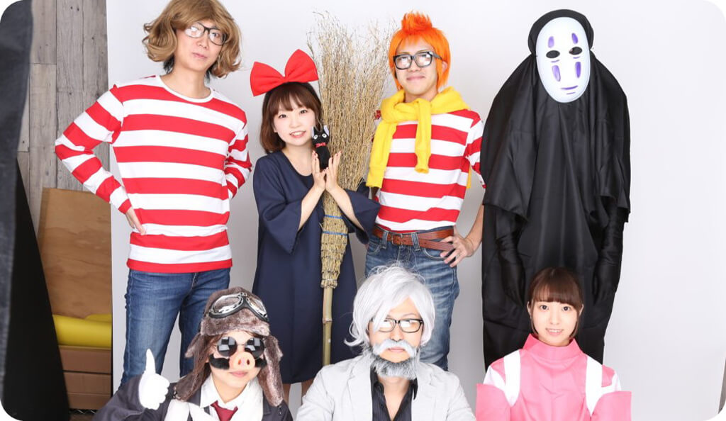 SPCとグループ会社でハロウィンイベントを開催した際の仮装したメンバーの写真です